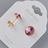 أقراط مسمارية Xuping بكريستال Swarovski لون وردي، قطر 10مم طلاء ذهبي 18 قيراط