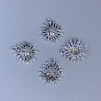 إكسسوار قلادة الشمس لون المعدن فضي، الأبعاد 17x15x2,5mm+- ثقب، القطر 1mm+- التعبئة 14 قطعة