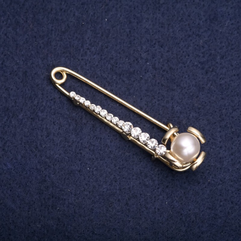بروش دبوس بفصوص بيضاء و«لؤلؤة» بيضاء 60x15mm معدن أصفر